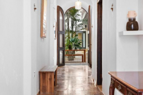 Tizol Historic Building 8br in Old San Juan